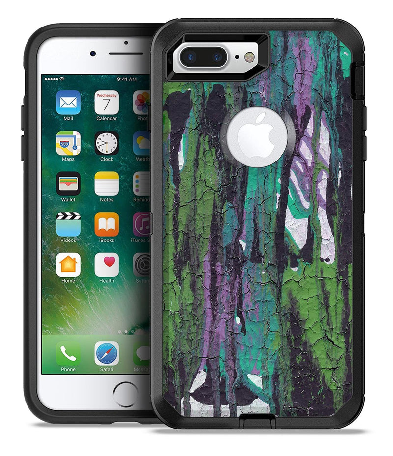 Abstract Cracked Green Paint Wall - iPhone 7 Plus/8 Plus OtterBox Case & Skin Kits
