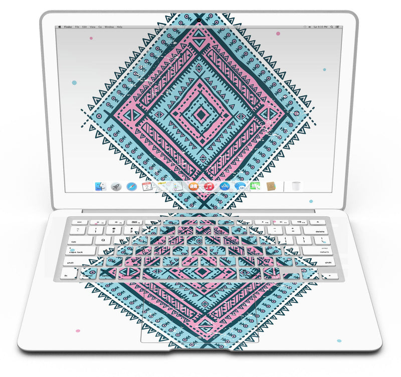 Aztec_Diamond_-_13_MacBook_Air_-_V6.jpg