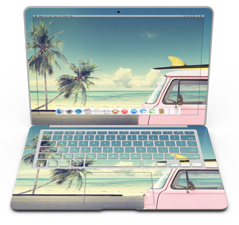 Beach_Trip_-_13_MacBook_Air_-_V5.jpg