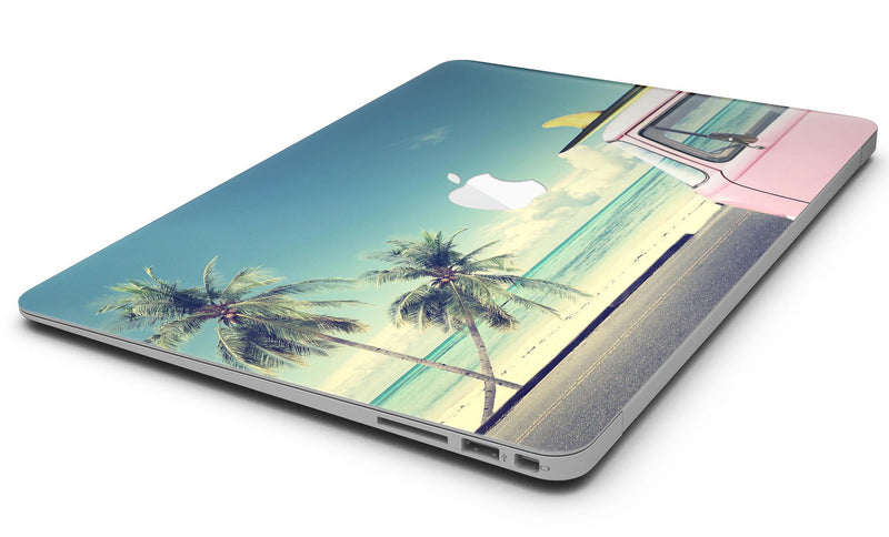 Beach_Trip_-_13_MacBook_Air_-_V8.jpg