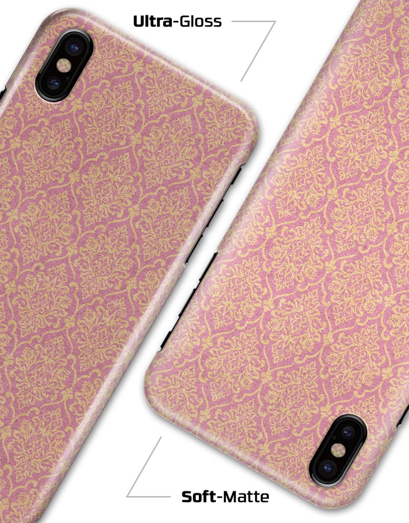 Golden Pattern Of Royalty - iPhone X Clipit Case