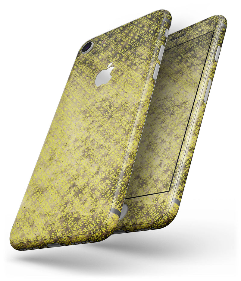 Grungy Black and Yellow Rococo Pattern - Skin-kit for the iPhone 8 or 8 Plus