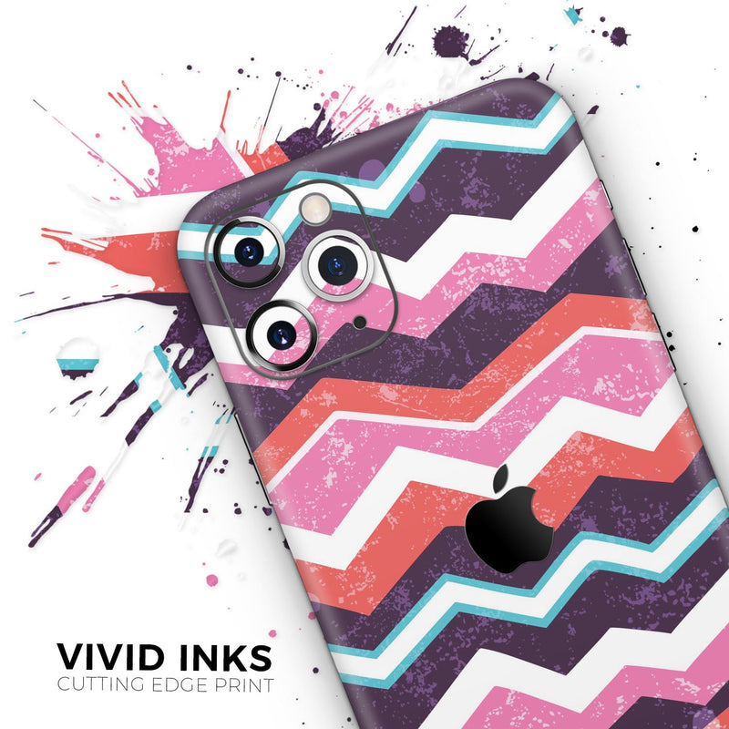 Jagged Colorful Chevron - Skin-Kit compatible with the Apple iPhone 12, 12 Pro Max, 12 Mini, 11 Pro or 11 Pro Max (All iPhones Available)
