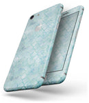 Light Blue Watercolor Quatrefoil - Skin-kit for the iPhone 8 or 8 Plus