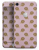 Micro Cartoon Lions Over Pink - Skin-kit for the iPhone 8 or 8 Plus