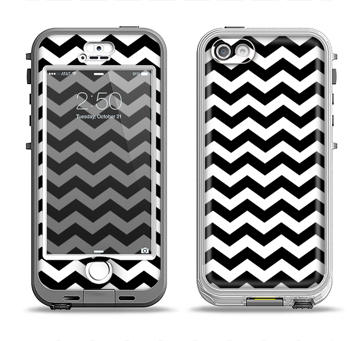 The Black & White Chevron Pattern V2 Apple iPhone 5-5s LifeProof Nuud Case Skin Set