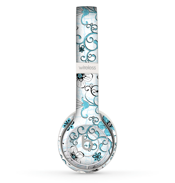 The Blue and White Floral Laced Pattern Skin Set for the Beats by Dre Solo 2 Wireless Headphones