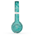 The Crumpled Trendy Green Texture Skin Set for the Beats by Dre Solo 2 Wireless Headphones