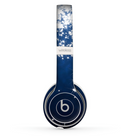 The Glowing White SnowFlakes Skin Set for the Beats by Dre Solo 2 Wireless Headphones