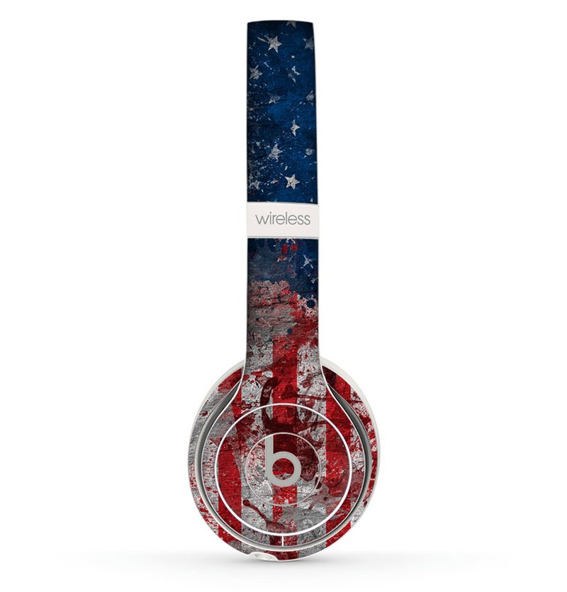 The Grungy American Flag Skin Set for the Beats by Dre Solo 2 Wireless Headphones