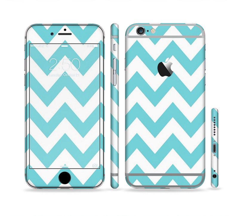 The Subtle Blue & White Chevron Pattern Sectioned Skin Series for the Apple iPhone 6/6s