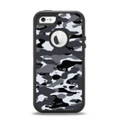 The Traditional Black & White Camo Apple iPhone 5-5s Otterbox Defender Case Skin Set