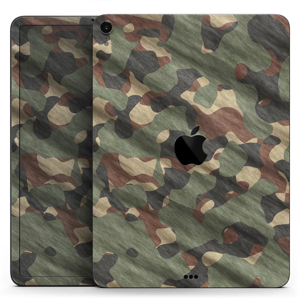 Traditional Camouflage - Full Body Skin Decal for the Apple iPad Pro 12.9", 11", 10.5", 9.7", Air or Mini (All Models Available)