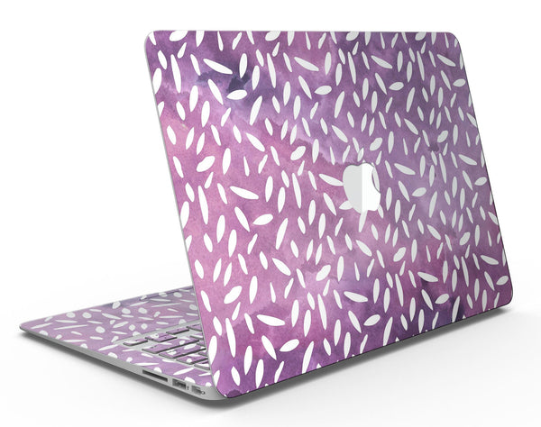 White_Flower_Pedals_Over_Purple_Grunge_Surface_-_13_MacBook_Air_-_V1.jpg