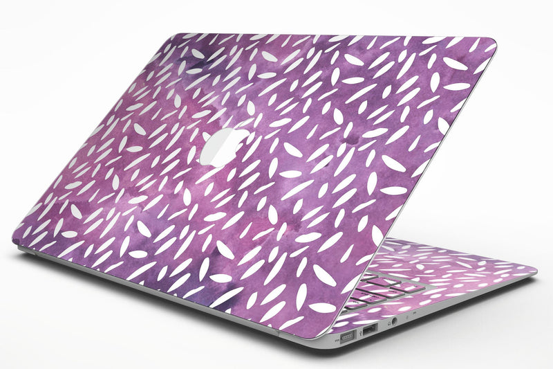 White_Flower_Pedals_Over_Purple_Grunge_Surface_-_13_MacBook_Air_-_V7.jpg